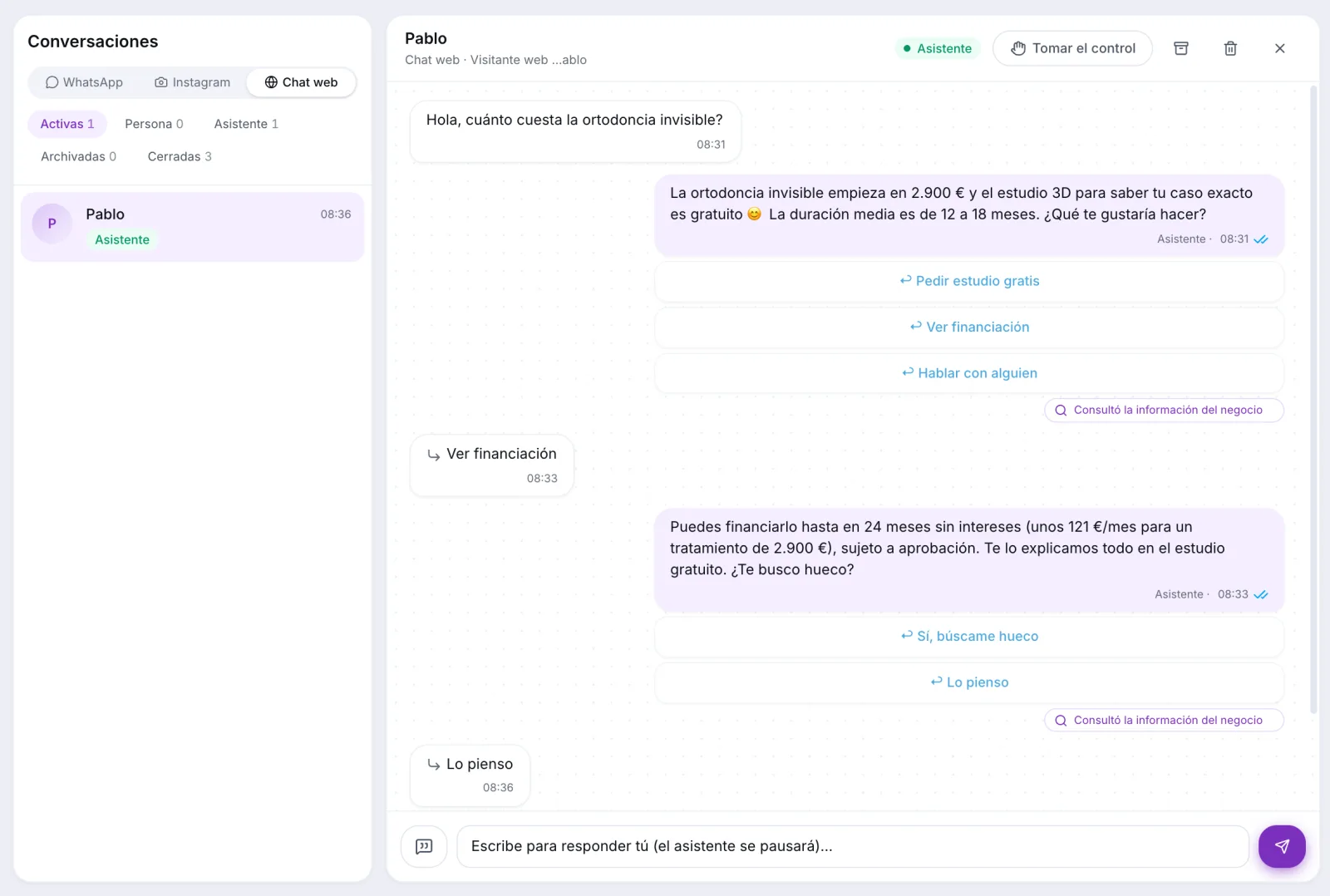 Conversación del chat web sobre ortodoncia invisible y financiación