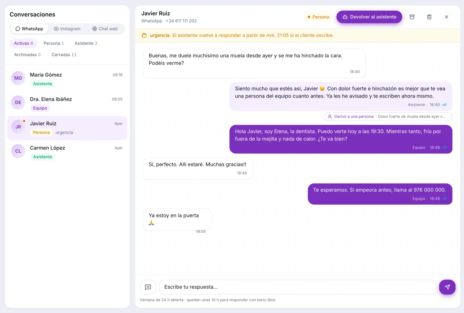 Conversación de Javier marcada como urgencia y atendida por el equipo