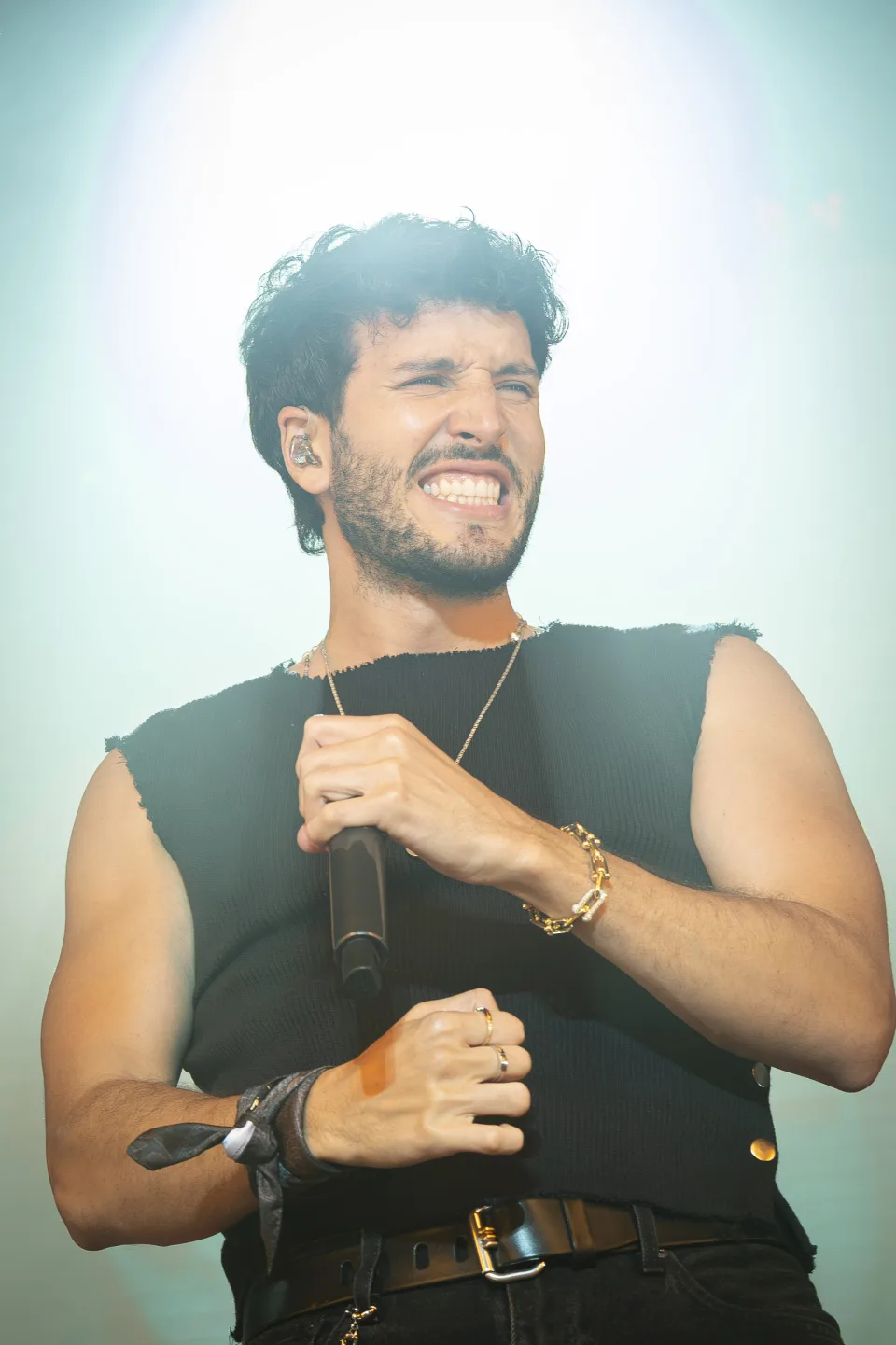 Fotografía de Sebastián Yatra en concierto