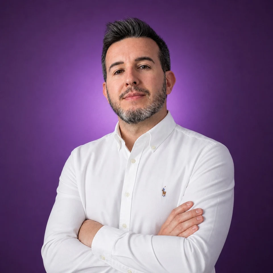 Luis López — Consultor de Comunicación Digital y Visual en Zaragoza